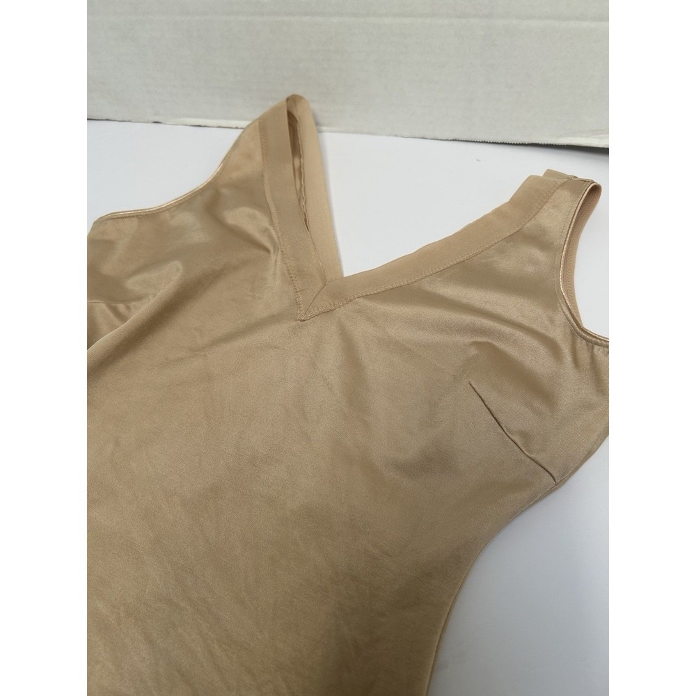 SPANX Slimplicity Double V-Neck Beige Nude Camisole Tank Smoothing‎ Shaping Med